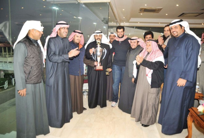 فرحة الفائزين بالكاس بحضور الشيخ ضاري الفهد