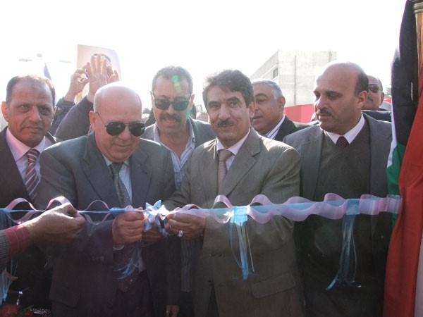 السفير سالم الزمانان ومحافظ بور سعيد اللواء سماح قنديل يقصان شريط الافتتاح