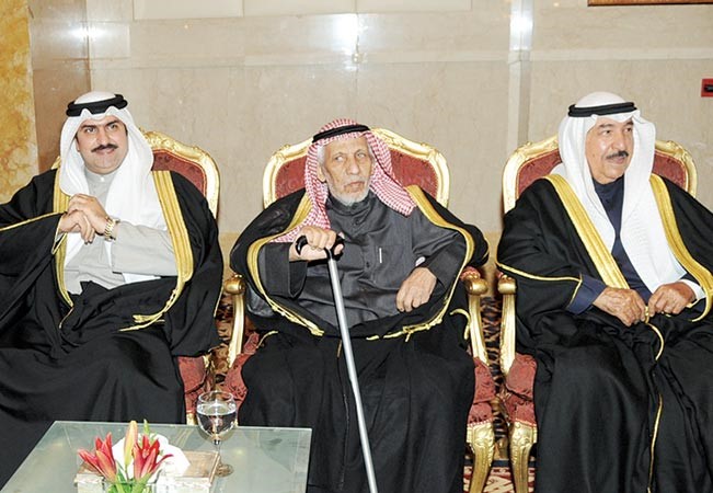 الشيخ جابر العبدالله مشاركا في الاحتفال بالعيد الوطني القطري 	فريال حماد﻿