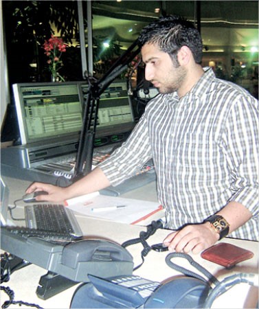 المذيع علي نجم﻿