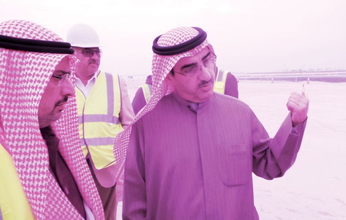 الابراهيم متفقدا موقع الدفان ﻿