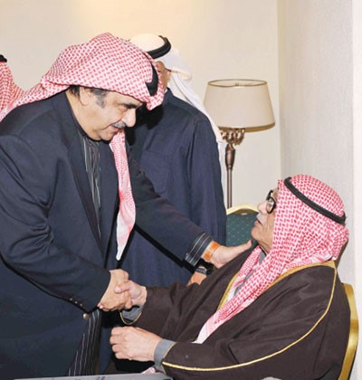 حديث ودى بين الخبير الفلكي دصالح العجيري والفنان القدير حسين عبدالرضا