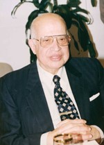 الراحل د عصمت عبدالمجيد﻿