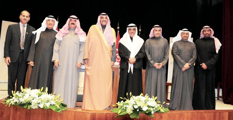 الشيخ صباح الخالد وخالد الجارالله وعبدالعزيز الشارخ مع عصام الصقر وعمر العمر