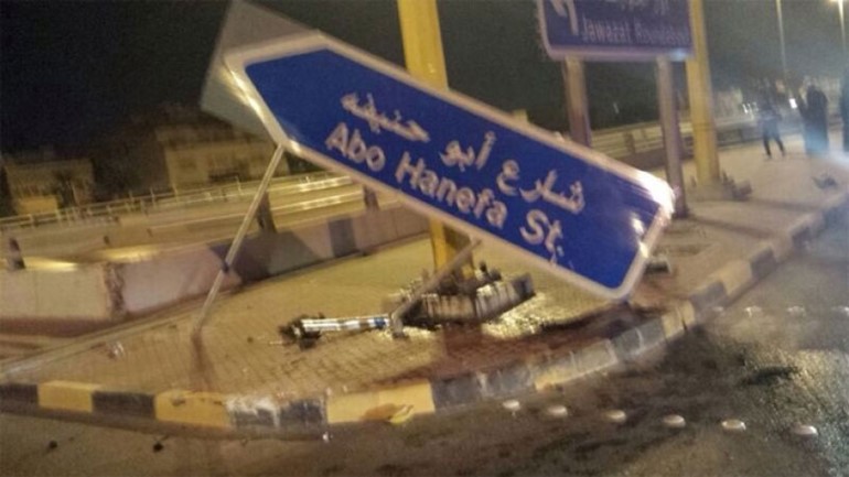 اثار التلفيات التي احدثتها سيارة المواطن﻿