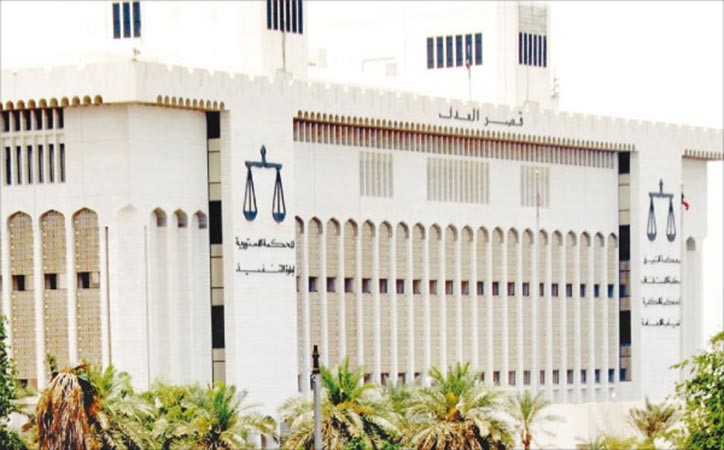 دعاوى بالجملة ضد قرارات الإحالة للتقاعد