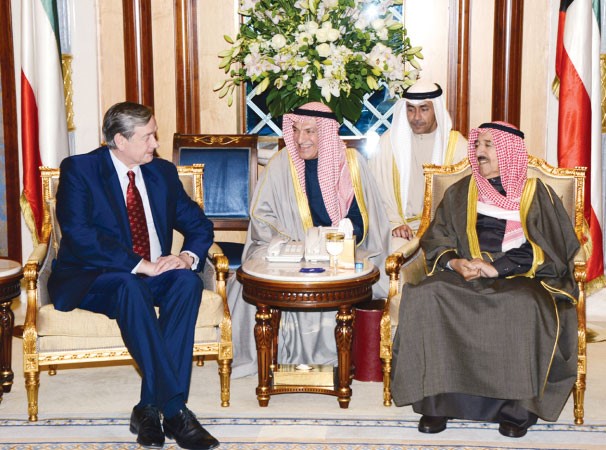 صاحب السمو الامير الشيخ صباح الاحمد مستقبلا رئيس سلوفينيا السابق