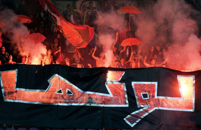 جماهير الاهلي تشعل الشماريخ خلال مباراة مونتيري	 افب﻿