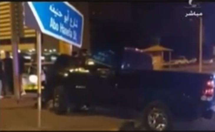 بالفيديو.. دورية شرطة في مطاردة بالسالمية تنتهي بحادث عنيف 
