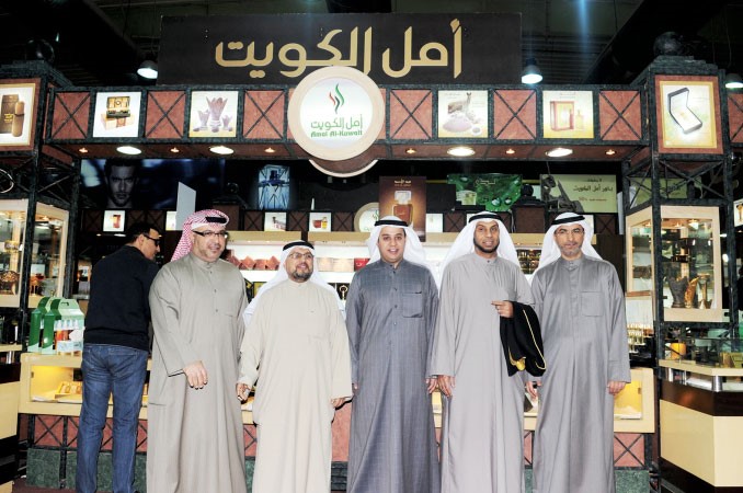 داود السابج بجناح شركة امل الكويت للعطور