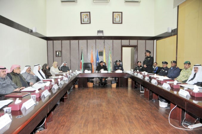اللواء عبدالله المهنا مترئسا الاجتماع الثالث للجنة الطوارئ الاشعاعية