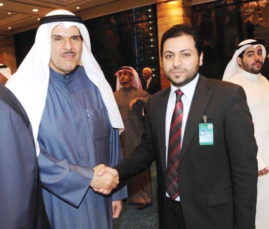 وزير الاعلام الشيخ سلمان الحمود مع فيصل الشمري