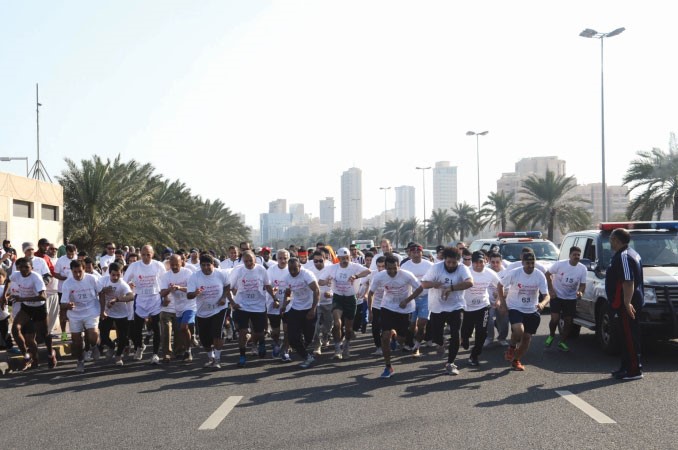 المشاركون في الماراثون في نقطة البداية قاسم باشا