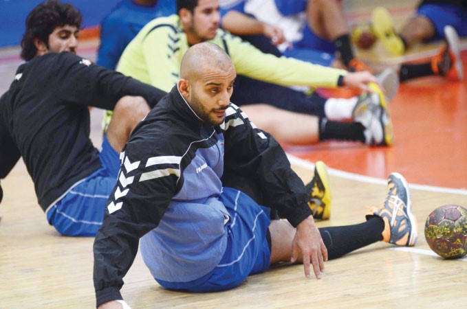 ناصر بوخضرة احد فرسان المنتخب الوطني﻿