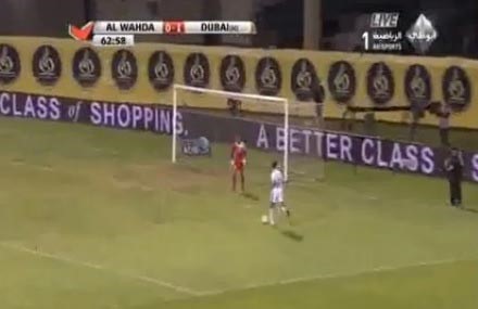 بالفيديو.. "الماركا" تختار هدفاً من الدوري الإماراتي الأسوأ في عام 2013
