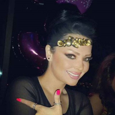 بالصور.. ديانا كرازون تفاجئ جمهورها بإطلالة ساحرة 