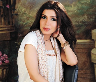 الاعلامية منيرة عاشور