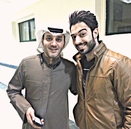 محمد مع خالد البريكي في كواليس المسلسل﻿