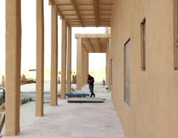 استعدادات للانتهاء من تجهيز المقر
