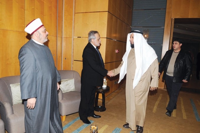 حسان حوحو يتلقى التعازي من جمال الدوسري