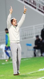 مدرب المنتخب جورفان فييرا ينوي تحديد اللاعبين لقائمة كاس اسيا ﻿