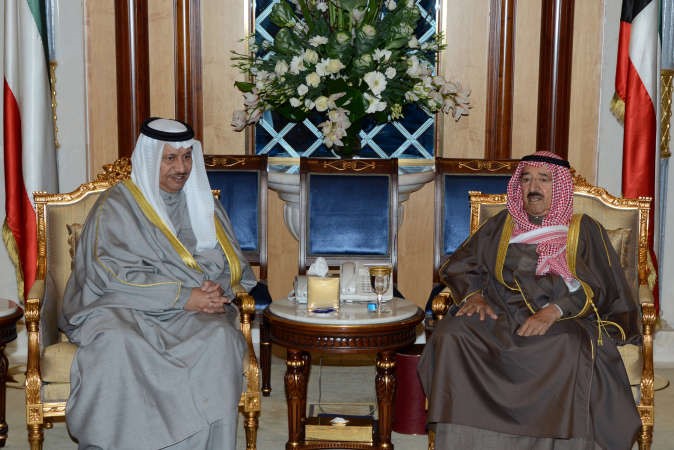 صاحب السمو الامير الشيخ صباح الاحمد مستقبلا سمو رئيس الوزراء الشيخ جابر المبارك
