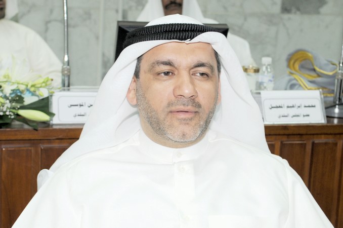 دحسن كمال
