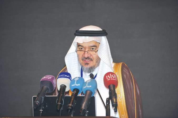 خوجة لـ «الأنباء»: أكثر من 2 مليار دولار قيمة 12 مناقصة نفذها مكتب وزراء الصحة الخليجيين للحصول على دواء آمن وفعال خلال 2013