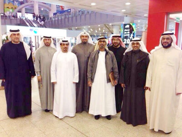 منصور الديحاني مع وفد التحكيم الاماراتي﻿