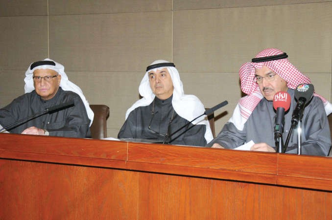 احمد الزبن اثناء انعقاد العمومية امس محمد خلوصي