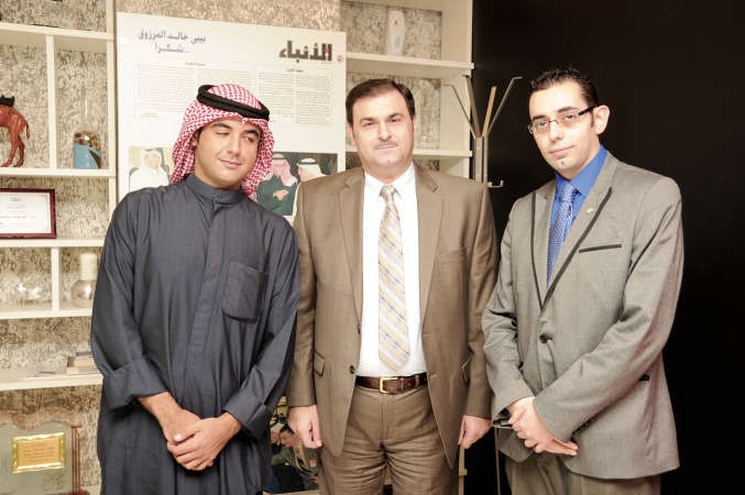 دعيج العون وفواز نعمان من جي دبليو ماريوت يهنئان في عيد الانباء