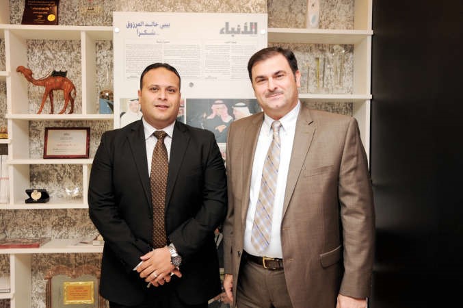 احمد علي من فندق ومنتجع شاطئ النخيل والزميل فريد سلوم
