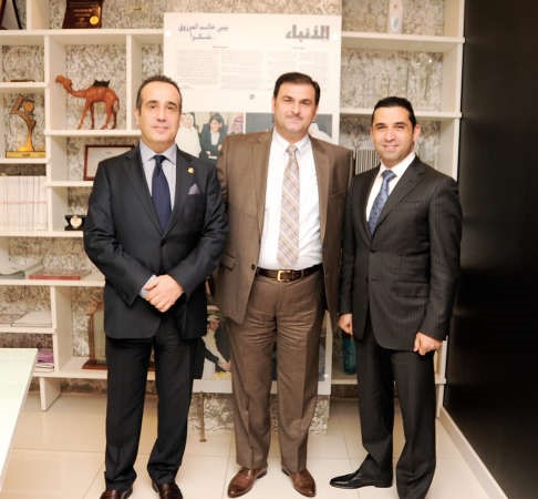 مازن المهنا وعدنان ابي هنا من شيراتون يباركان في عيد الانباء
