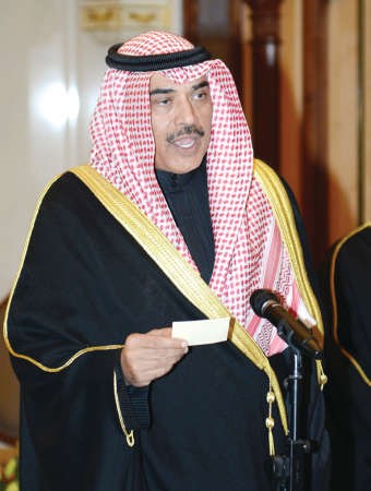 الشيخ صباح الخالد خلال تادية القسم