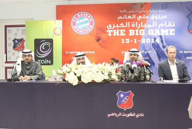 مؤيد شهاب ومعن الرشيد ووليد الخشتي خلال المؤتمر الصحافي ﻿