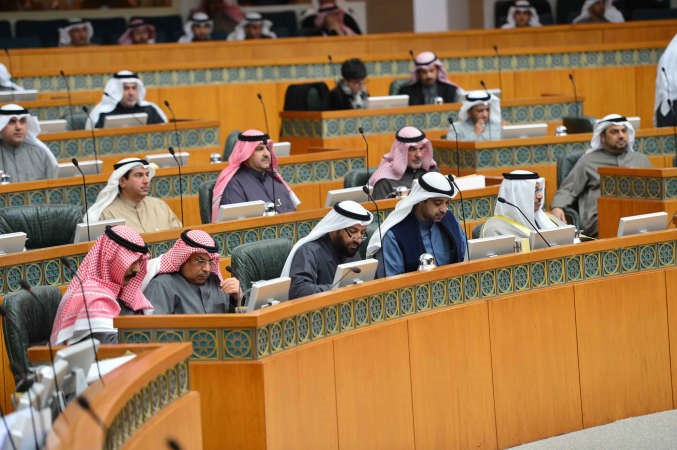 سمو رئيس الوزراء الشيخ جابر المبارك والشيخ محمد العبدالله ودعلي العمير والشيخ علي الجراح والشيخ محمد الخالد