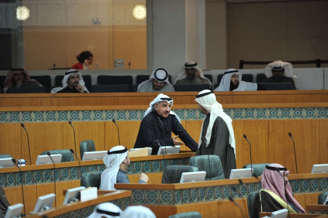  دعبدالحميد دشتي وانس الصالح
﻿