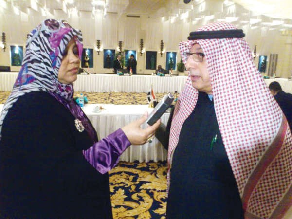دبدر مال الله متحدثا للزميلة هناء السيد