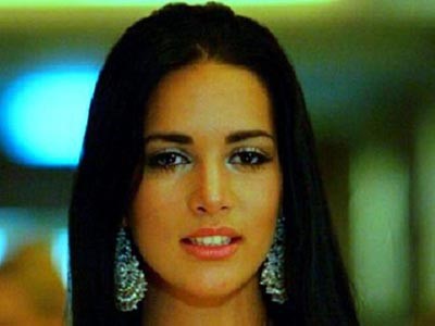 مادورو: "سنضرب بيد من حديد كل من شارك في قتل ملكة الجمال"