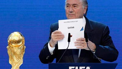 بلاتر رئيس الاتحاد الدولي لكرة القدم فيفا