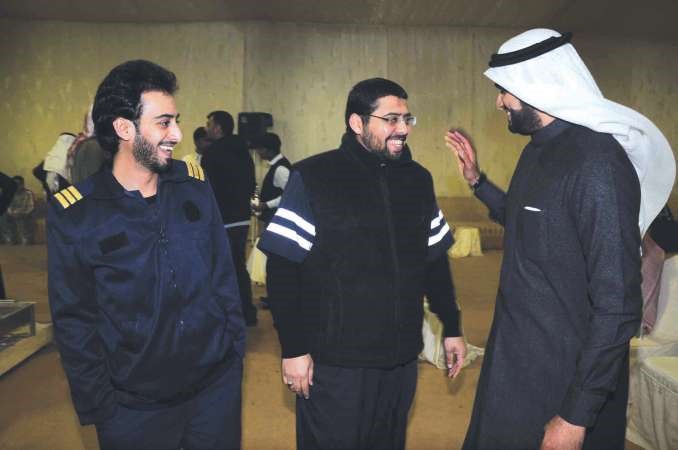 حوار باسم بين عمال الشركة