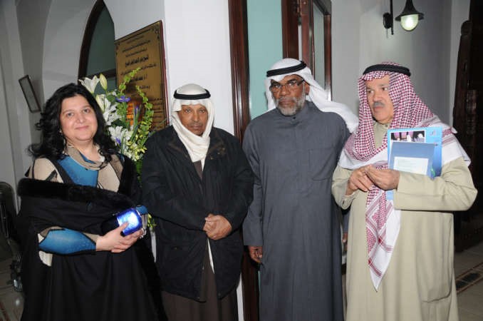 المحامية نجلاء النقي مع بعض الحضور