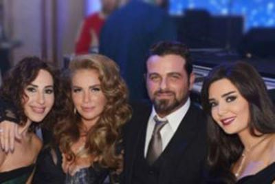 بالصور.. نيكول سابا تخطف الأضواء وسيرين عبد النور مبهرة في حفل زفاف