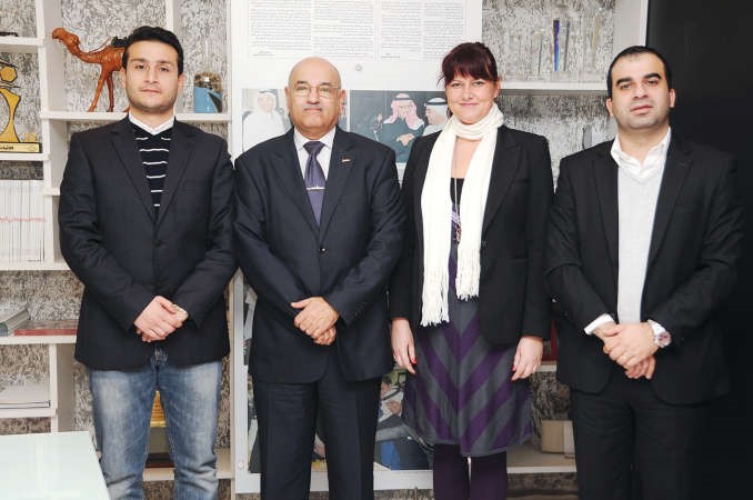 عزيز امين وميا بنشيك من فندق راديسون مع الزميلين احمد فياض وشربل بلان 	فريال حماد﻿