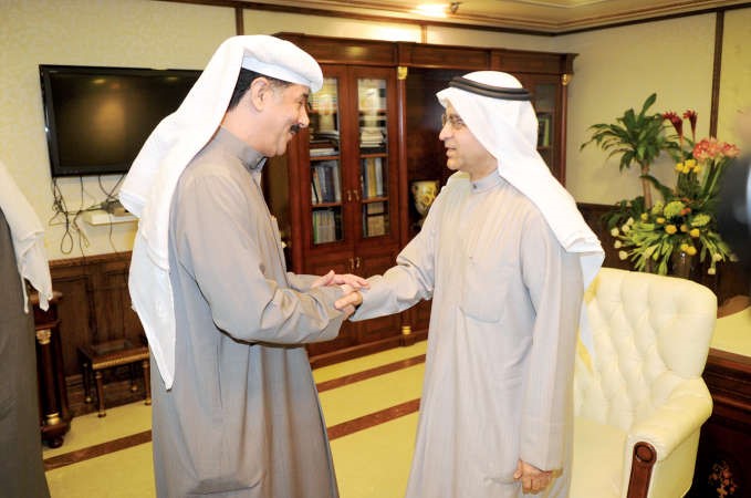 احمد المليفي يتلقى التهاني 