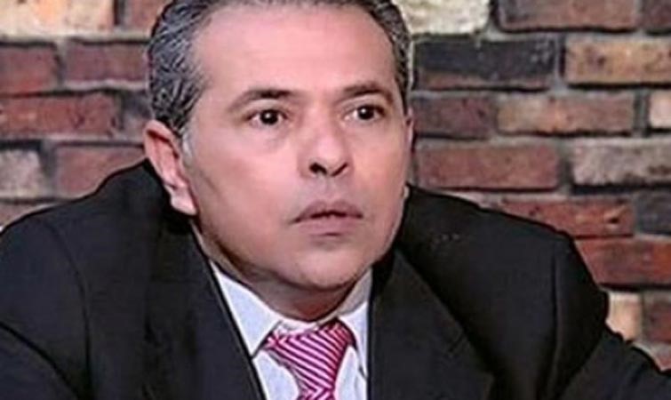 بالفيديو.. عكاشة: "ألحس الجزم بتاعتكو قولوا: "نعم"