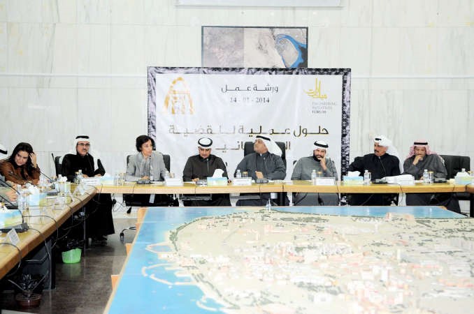 فهد الصانع واحمد الفضالة ومحمد المعجل وماحمد المنفوحي ومحسام الخرافي وممنى بورسلي وماشواق المضف خلال الورشة اسامة ابوعطية
