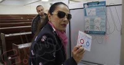 بالصور.. أناقة شريهان يوم الاستفتاء تلفت الانظار