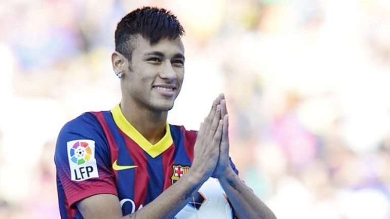 نجم برشلونة نيمار يتطلع لتقديم افضل ما لديه