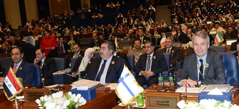 وزير الخارجية العراقي هوشيار زيباري ووزير التنمية الفنلندي بيكا هافيستو ﻿